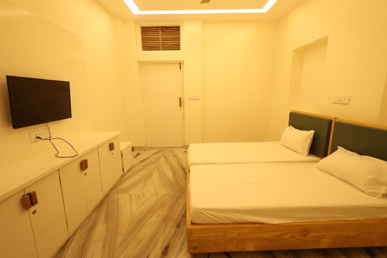 Cozy Room 1